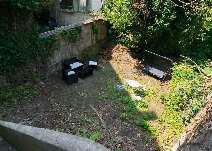 Apartment Hyper Centre Avec Jardin